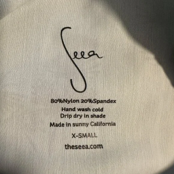 Seea Rashguard Size XS - Picture 3 of 3